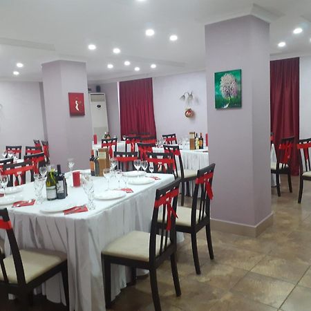 City Hotel Ust-Kamenogorsk ภายนอก รูปภาพ