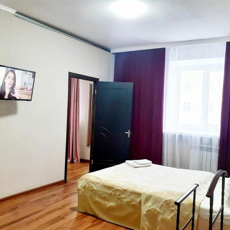 City Hotel Ust-Kamenogorsk ภายนอก รูปภาพ