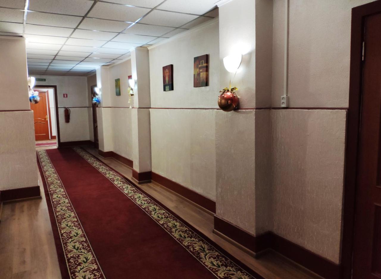 City Hotel Ust-Kamenogorsk ภายนอก รูปภาพ