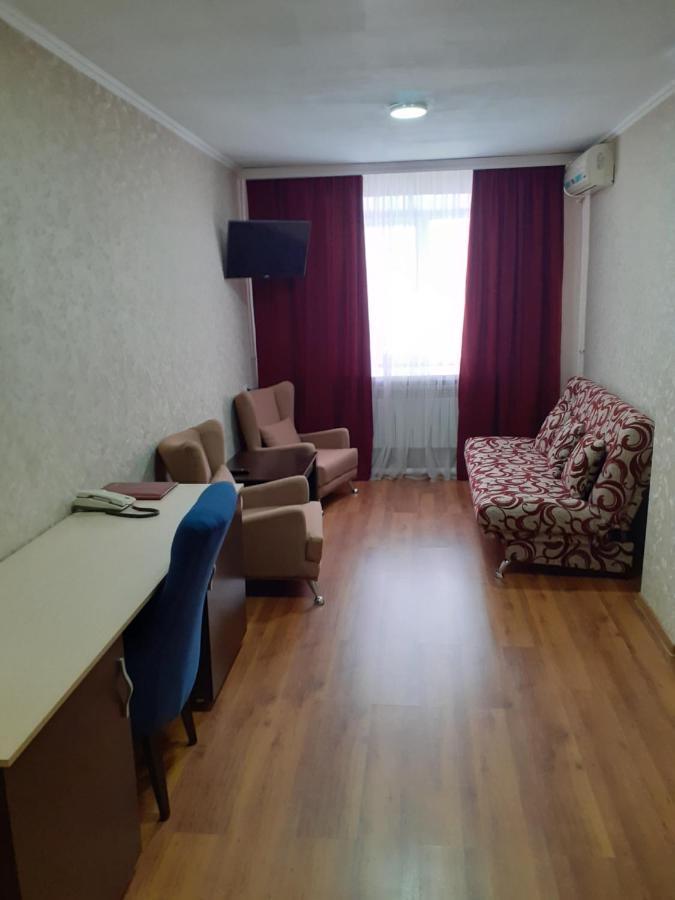 City Hotel Ust-Kamenogorsk ภายนอก รูปภาพ