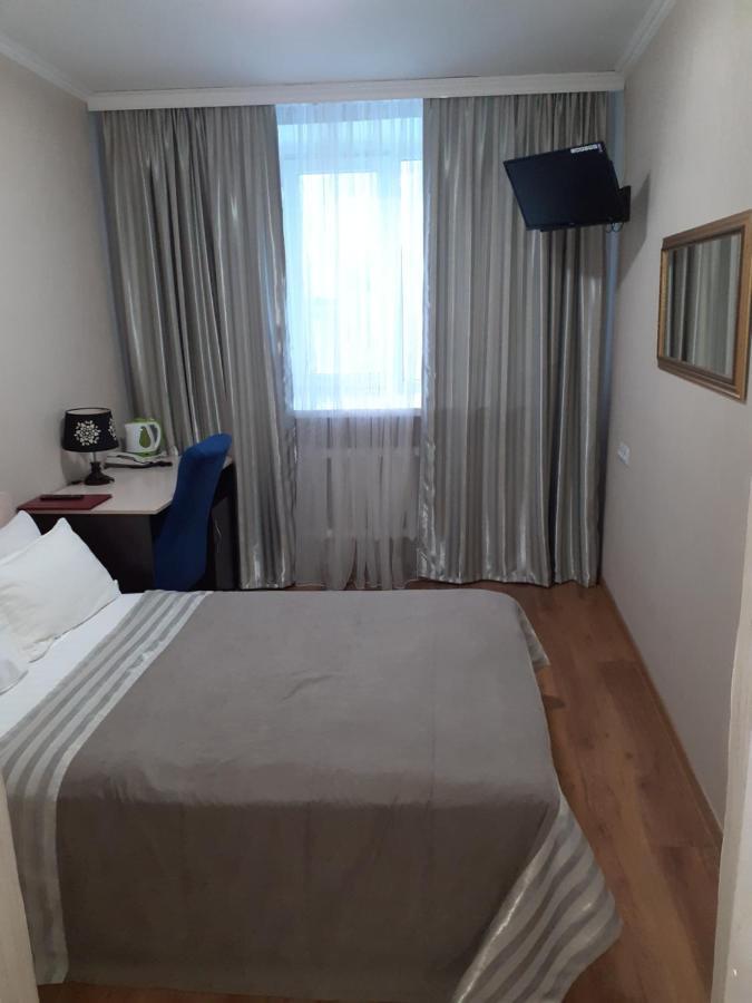 City Hotel Ust-Kamenogorsk ภายนอก รูปภาพ